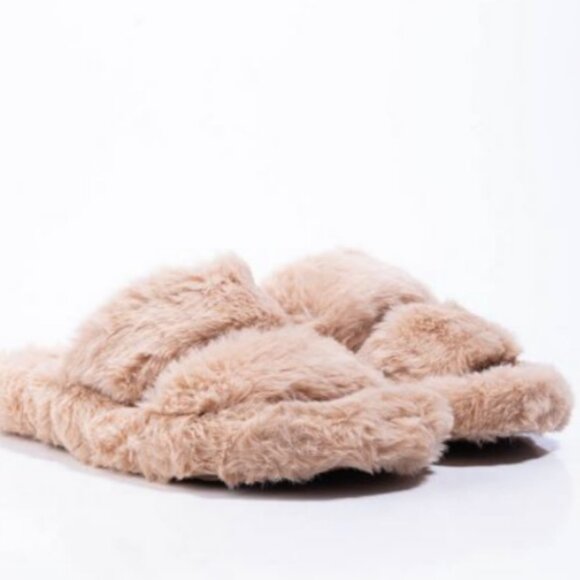 AZALEA WANG CANT BUY REALNESS FLATFORM FUR SLIDES - Picture 2 of 6